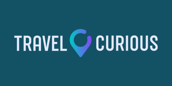 Travel Curious Logo